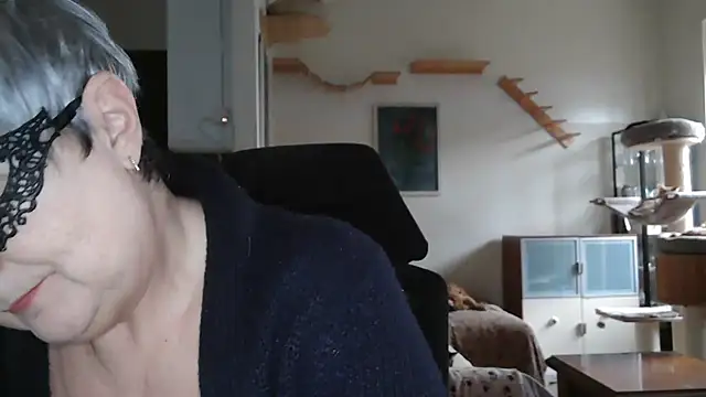 Snapshot of simona60 chatting on 01/26/25, 01:58 simona60 online show from 01/26/25, 01:58