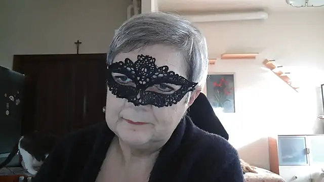 Snapshot of simona60 chatting on 01/29/25, 02:10 simona60 online show from 01/29/25, 02:10