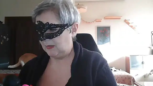 Snapshot of simona60 chatting on 02/05/25, 02:16 simona60 online show from 02/05/25, 02:16