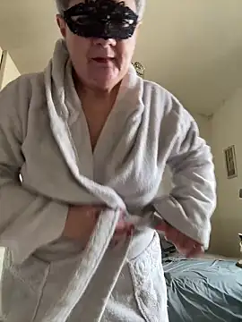 Snapshot of simona60 chatting on 03/09/25, 08:29 simona60 online show from 03/09/25, 08:29