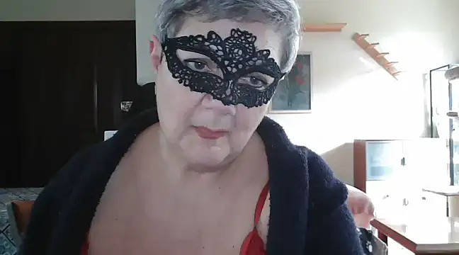 Snapshot of simona60 chatting on 03/18/25, 02:26 simona60 online show from 03/18/25, 02:26