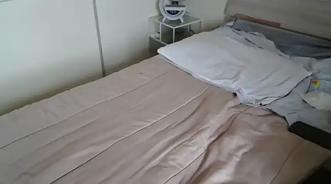 Snapshot of simona60 chatting on 03/21/25, 02:18 simona60 online show from 03/21/25, 02:18