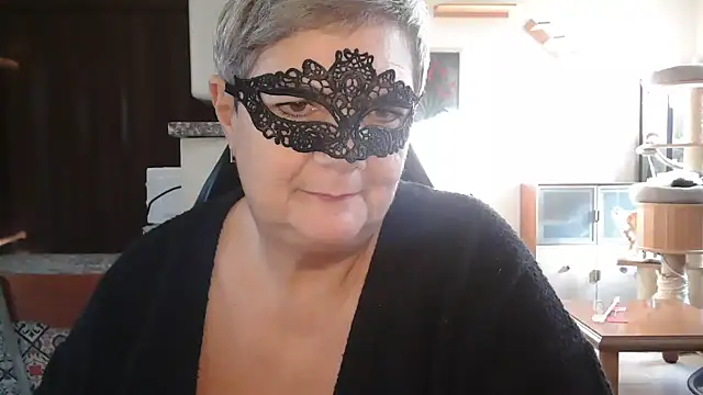 Snapshot of simona60 chatting on 11/11/25, 01:55 simona60 online show from 11/11/25, 01:55