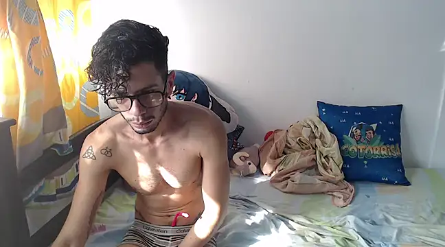 alisterxxx online show from 02/18/25, 01:11