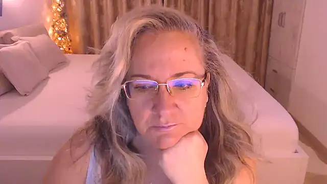 Raisshy online show from 02/26/26, 05:17