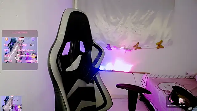 ninatiny online show from 12/20/25, 10:33