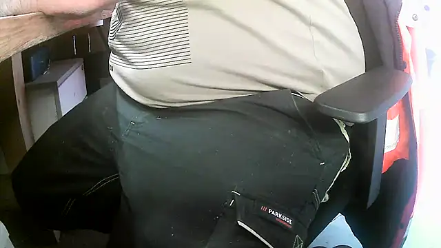 Snapshot of Cygnus58topchef chatting on 09/29/25, 03:06 Cygnus58topchef online show from 09/29/25, 03:06