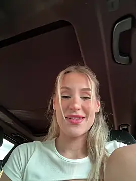 jasminesummer online show from 01/22/25, 07:45