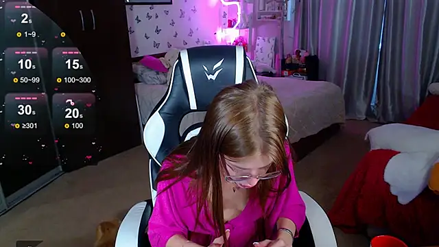 Kira honeyy online show from 04/05/26, 11:07