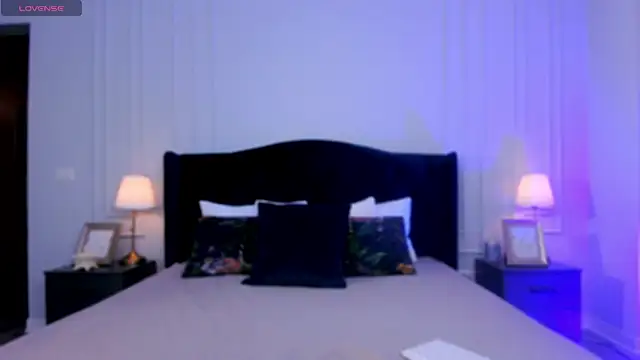 ElizzaBubble online show from 03/11/25, 06:21