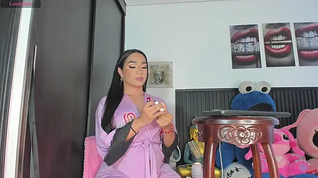 KATALINA HOT TS online show from 04/19/26, 07:05