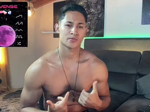 Snapshot of BenjaminCooperk chatting on 03/10/25, 01:10 BenjaminCooperk online show from 03/10/25, 01:10