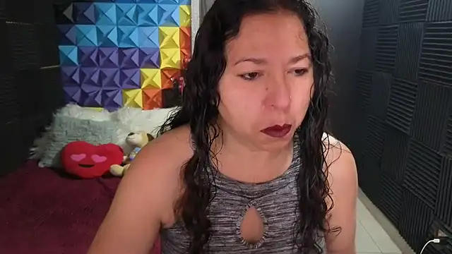 katifoxx online show from 10/20/25, 03:23