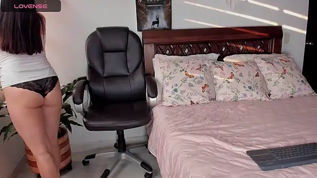 Ariella tits online show from 01/19/25, 10:17