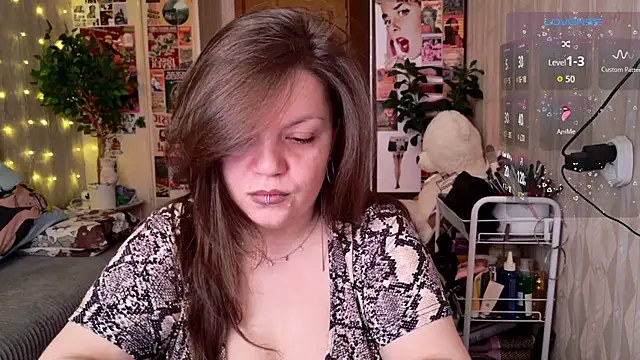 cutewhip online show from 04/22/26, 01:23