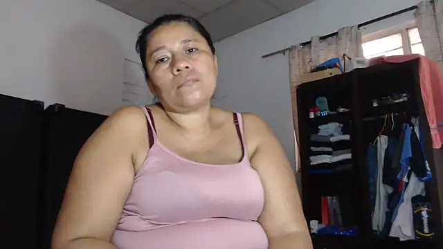 adrixxx38 online show from 02/05/26, 09:08