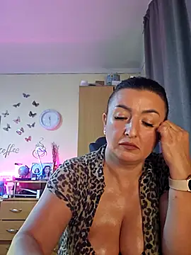 Snapshot of Hotangel75 chatting on 09/22/25, 09:00 Hotangel75 online show from 09/22/25, 09:00