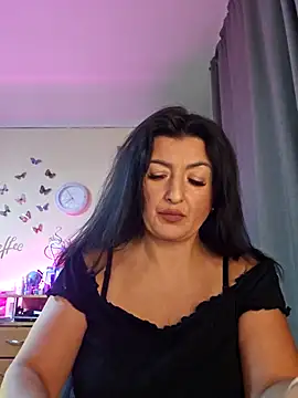 Snapshot of Hotangel75 chatting on 10/25/25, 05:40 Hotangel75 online show from 10/25/25, 05:40