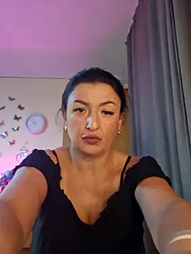 Snapshot of Hotangel75 chatting on 10/28/25, 06:50 Hotangel75 online show from 10/28/25, 06:50