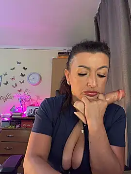 Hotangel75 online show from 06/17/26, 05:54