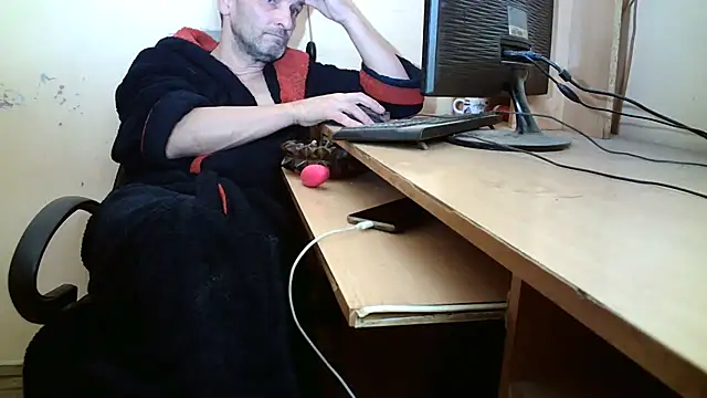 dundyFocus online show from 10/17/25, 01:14