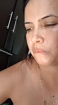 carolina uribe online show from 08/05/26, 02:20