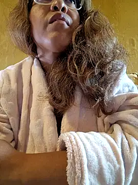 mila38 online show from 09/10/25, 09:53