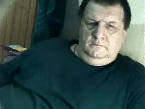 Snapshot of Vyrtous579 chatting on 02/08/25, 03:21 Vyrtous579 online show from 02/08/25, 03:21