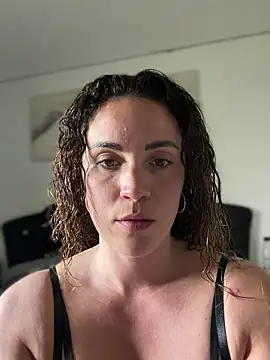 Clara-xoxo online show from 03/16/26, 02:32