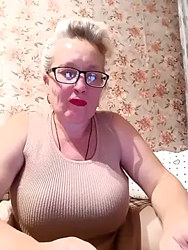 Cerd Ayaz online show from 10/13/25, 06:41