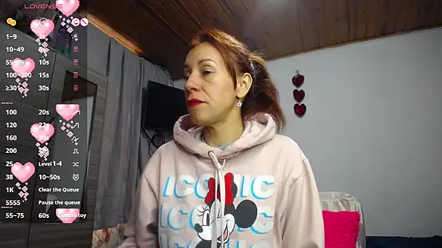 cristin doll  online show from 03/13/25, 04:56