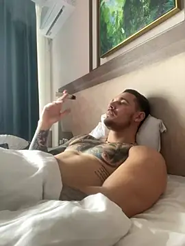 Hot  Tiger online show from 02/09/25, 10:09