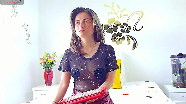 MarcelaFlores online show from 07/02/26, 03:07