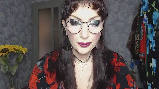 Aziza1 online show from 04/04/26, 12:57