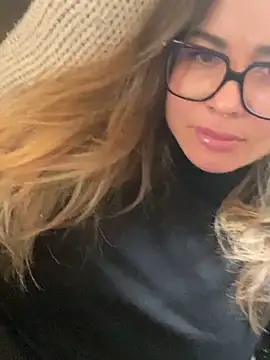 Etwas neugierig online show from 12/30/24, 10:32