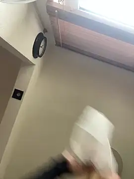 Etwas neugierig online show from 02/11/25, 09:31