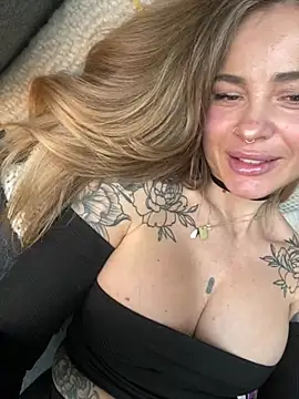 Etwas neugierig online show from 02/14/25, 11:10