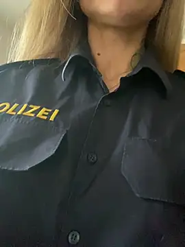 Etwas neugierig online show from 02/28/25, 08:20