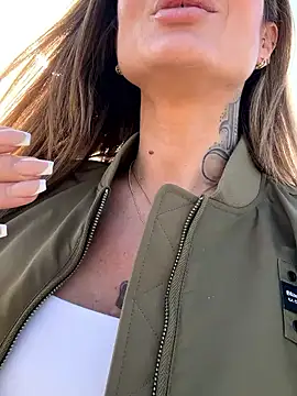 Etwas neugierig online show from 03/07/25, 01:51