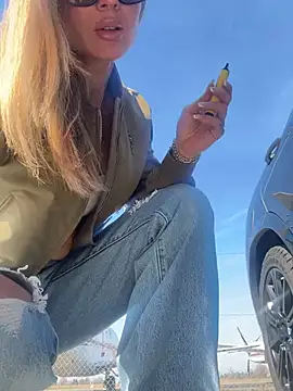 Etwas neugierig online show from 03/09/25, 12:31