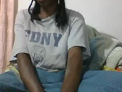 Hamie sexy online show from 12/17/25, 04:02