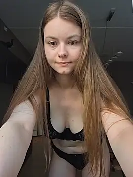 AnnaSweet18 online show from 07/15/26, 04:45