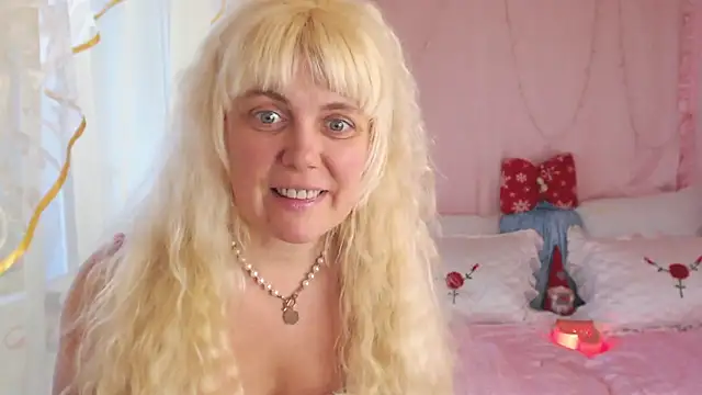 SunnySylvia online show from 12/31/24, 12:46