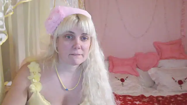 SunnySylvia online show from 01/31/25, 05:32
