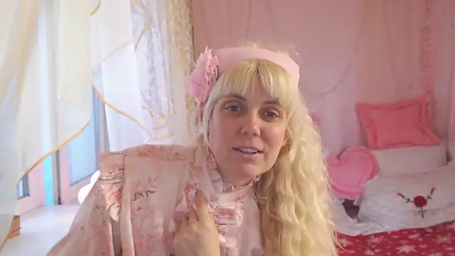 SunnySylvia online show from 02/16/25, 02:43