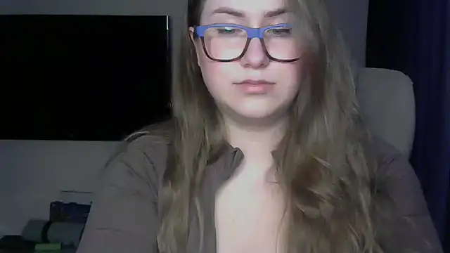 SeasonalSomeone online show from 03/18/26, 10:18