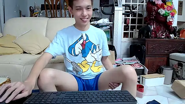 Snapshot of andrewooi chatting on 01/16/25, 12:31 andrewooi online show from 01/16/25, 12:31