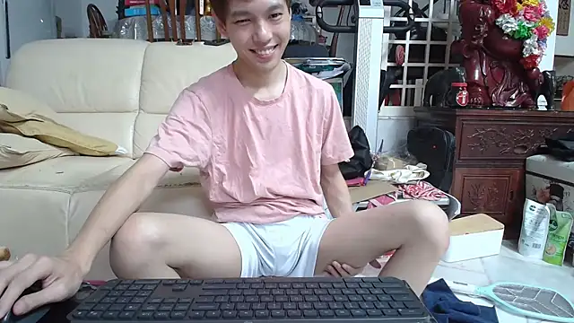 Snapshot of andrewooi chatting on 03/03/25, 06:12 andrewooi online show from 03/03/25, 06:12