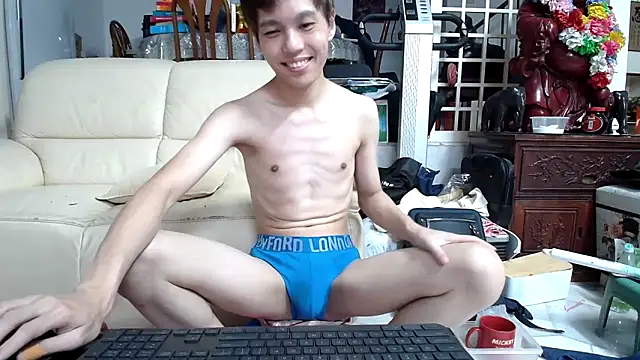 Snapshot of andrewooi chatting on 03/21/25, 05:34 andrewooi online show from 03/21/25, 05:34