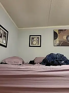 MaddyC6992 online show from 02/12/25, 10:56